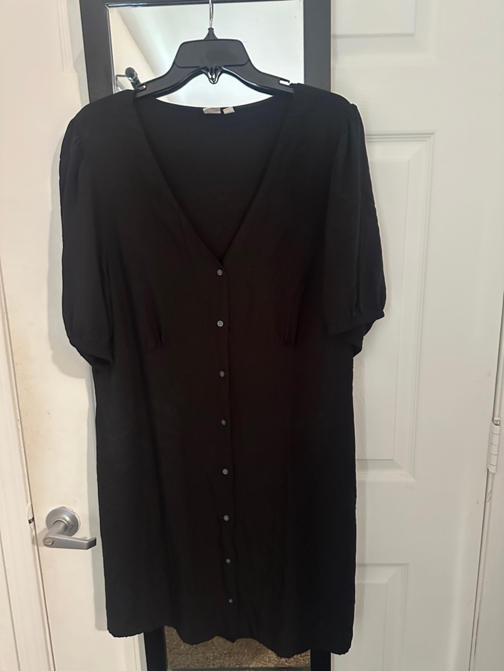 GAP Black Button-Front V-Neck Midi Dress